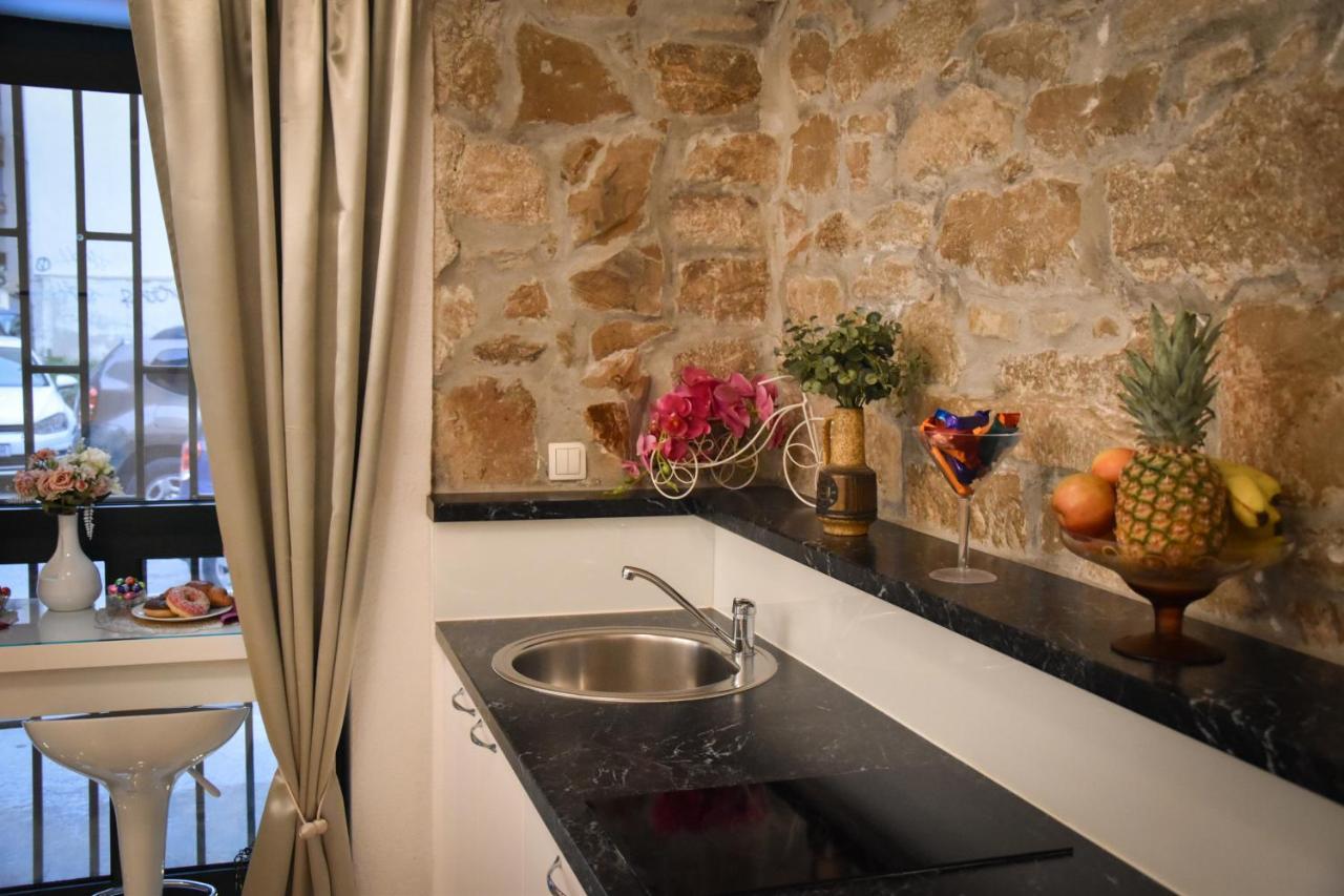 Apartments Bepina- 5 Mins From The Center Split Exterior photo